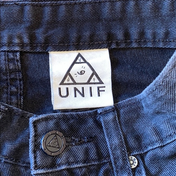 UNIF distressed high waisted black shorts - 25 - Picture 4 of 5